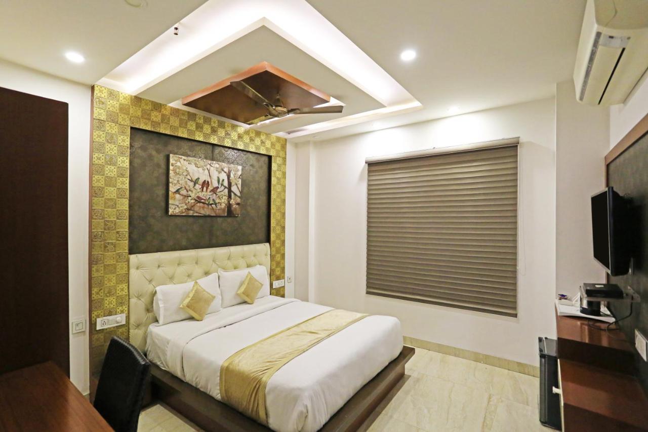 Ishaan Residency - A Unit Of Mgm Club 