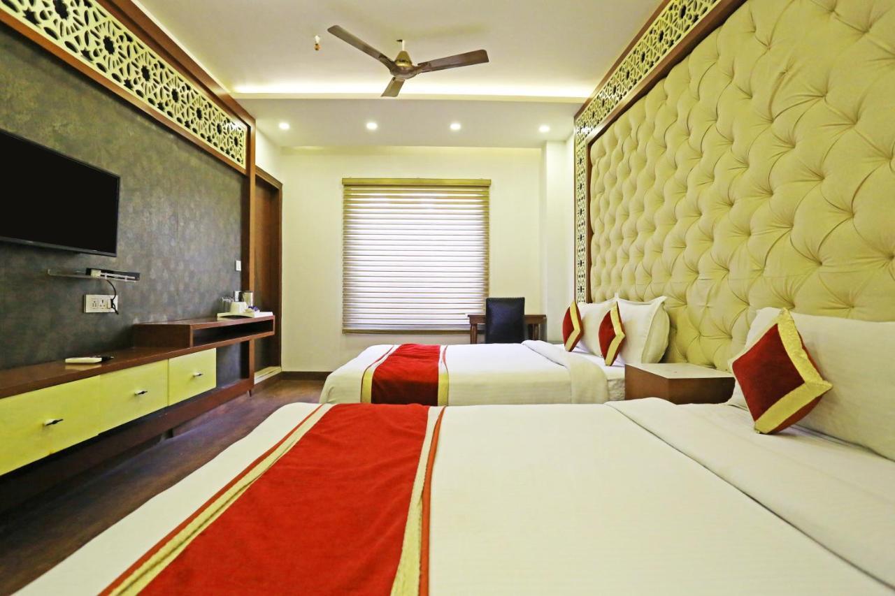 Guest house Ishaan Residency - A Unit Of Mgm Club 