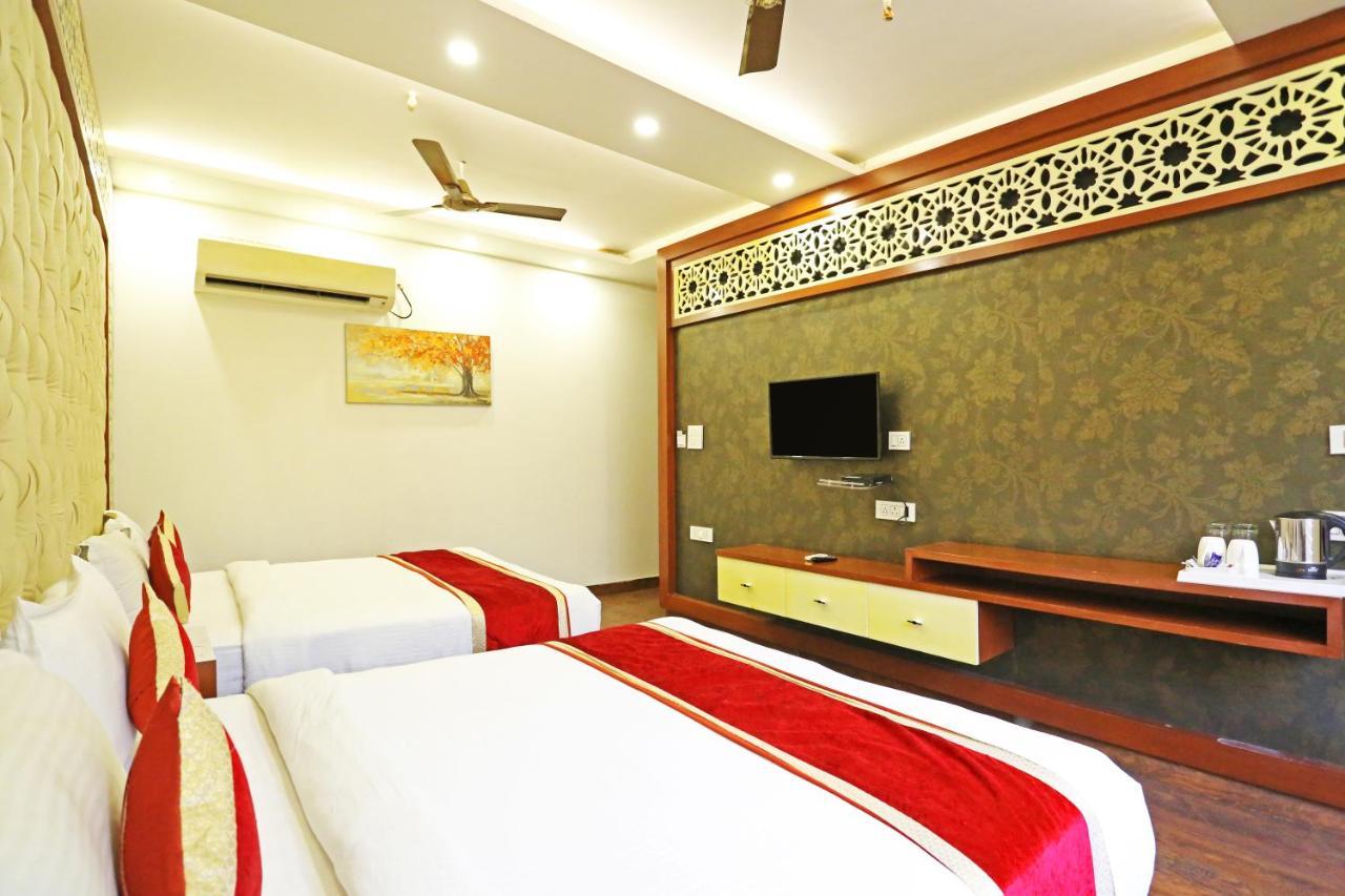 Ishaan Residency - A Unit Of Mgm Club 