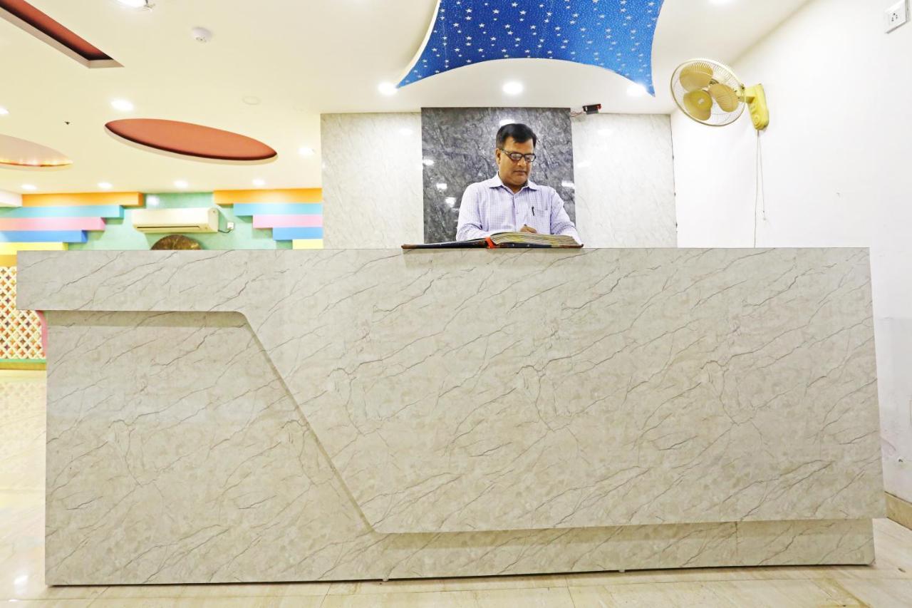 Ishaan Residency - A Unit Of Mgm Club 