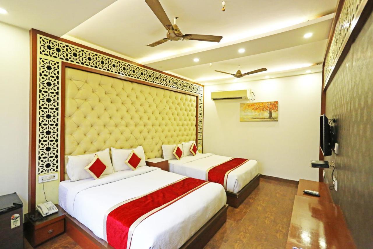 Ishaan Residency - A Unit Of Mgm Club 