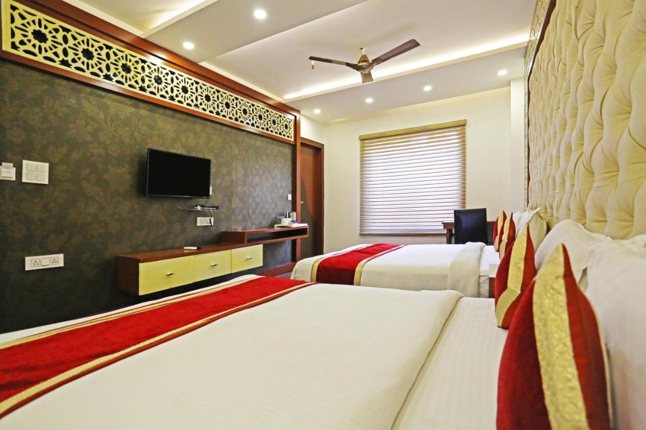 Ishaan Residency - A Unit Of Mgm Club 