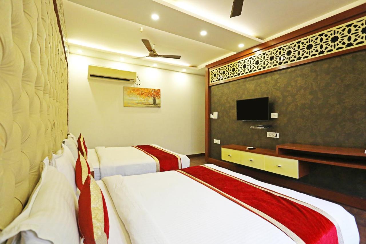 Ishaan Residency - A Unit Of Mgm Club 